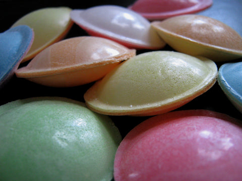 Flying Saucers candy canada