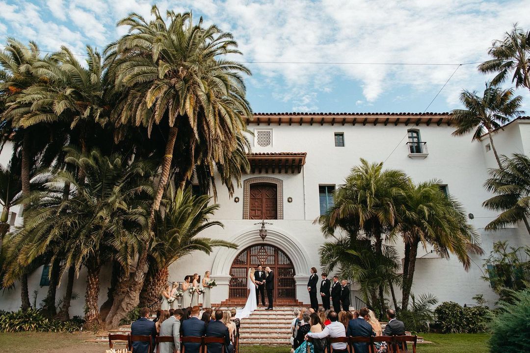 Cara robbins SB courthouse wedding