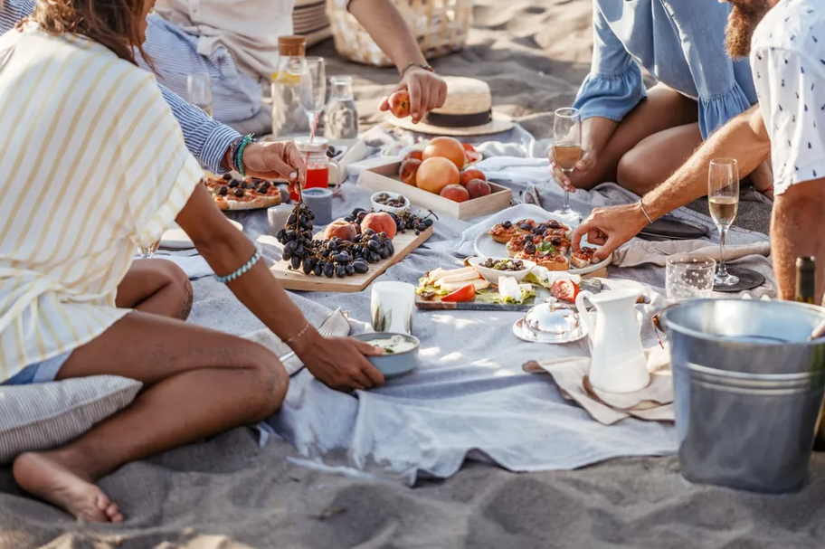 Fatcork grower Champagne is the best Champagne for a beach picnic. 