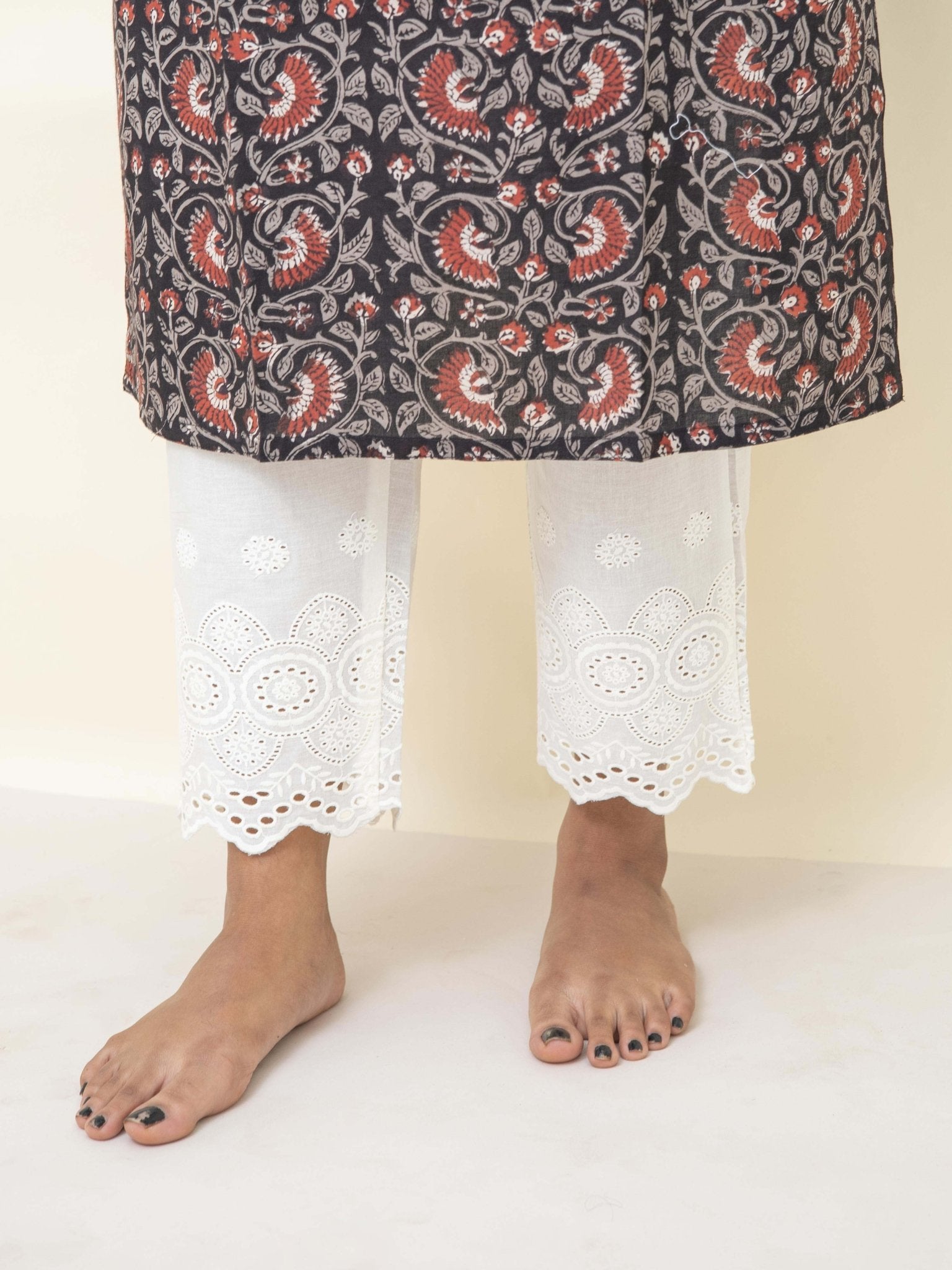 Embroidered straight pant