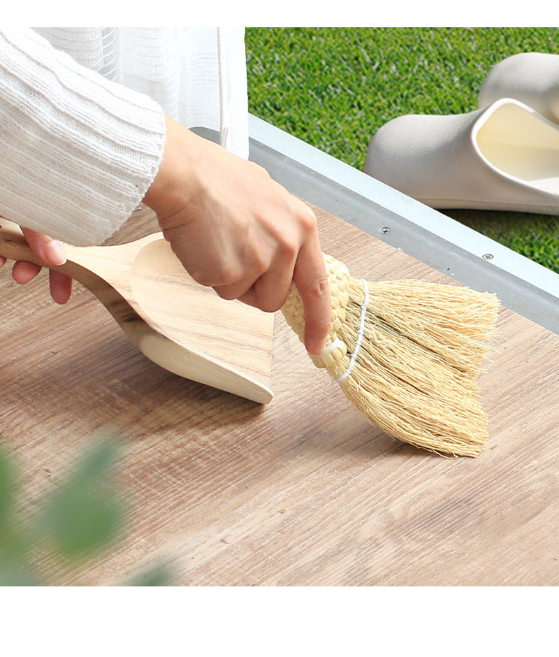 Morokoshi Mini Broom / モロコシミニほうき 軽くて小さいミニ箒でパンくずから消しカス、キーボード掃除にピッタリ◎④