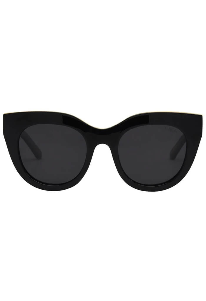 ISEA Lana Sunglasses - Black / Smoke
