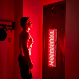 red light therapy is suitable for fading stretch marks