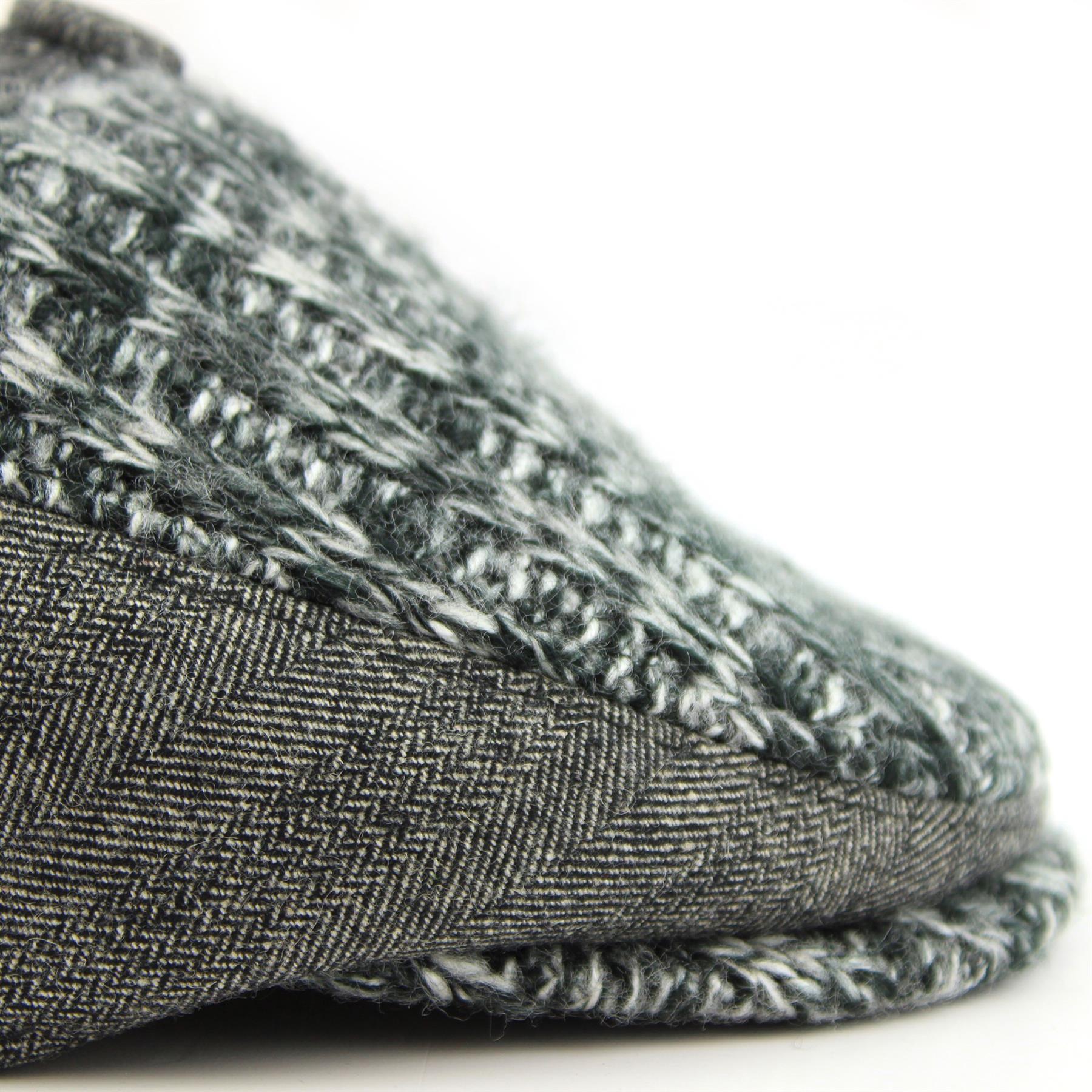 Chunky knit herringbone structured flat cap - Grey