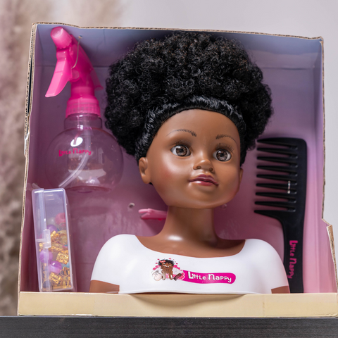 La tête à coiffer afro Little Nappy et ses accessoires pour enfant !