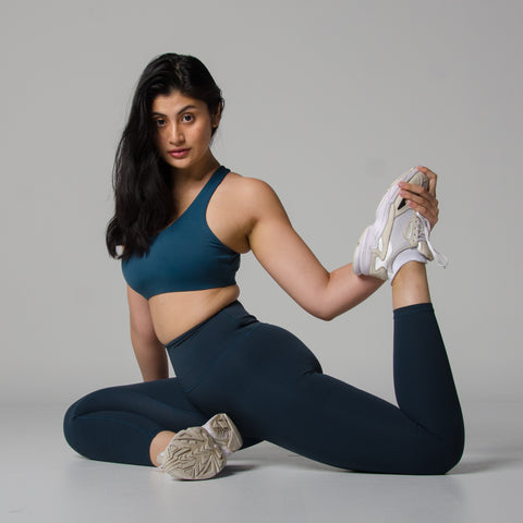 Green with envy: Terra Bra in Emerald and Cloud Classic Leggings in Pine