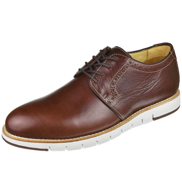 Men's Shoes | Oak Hall, Inc.