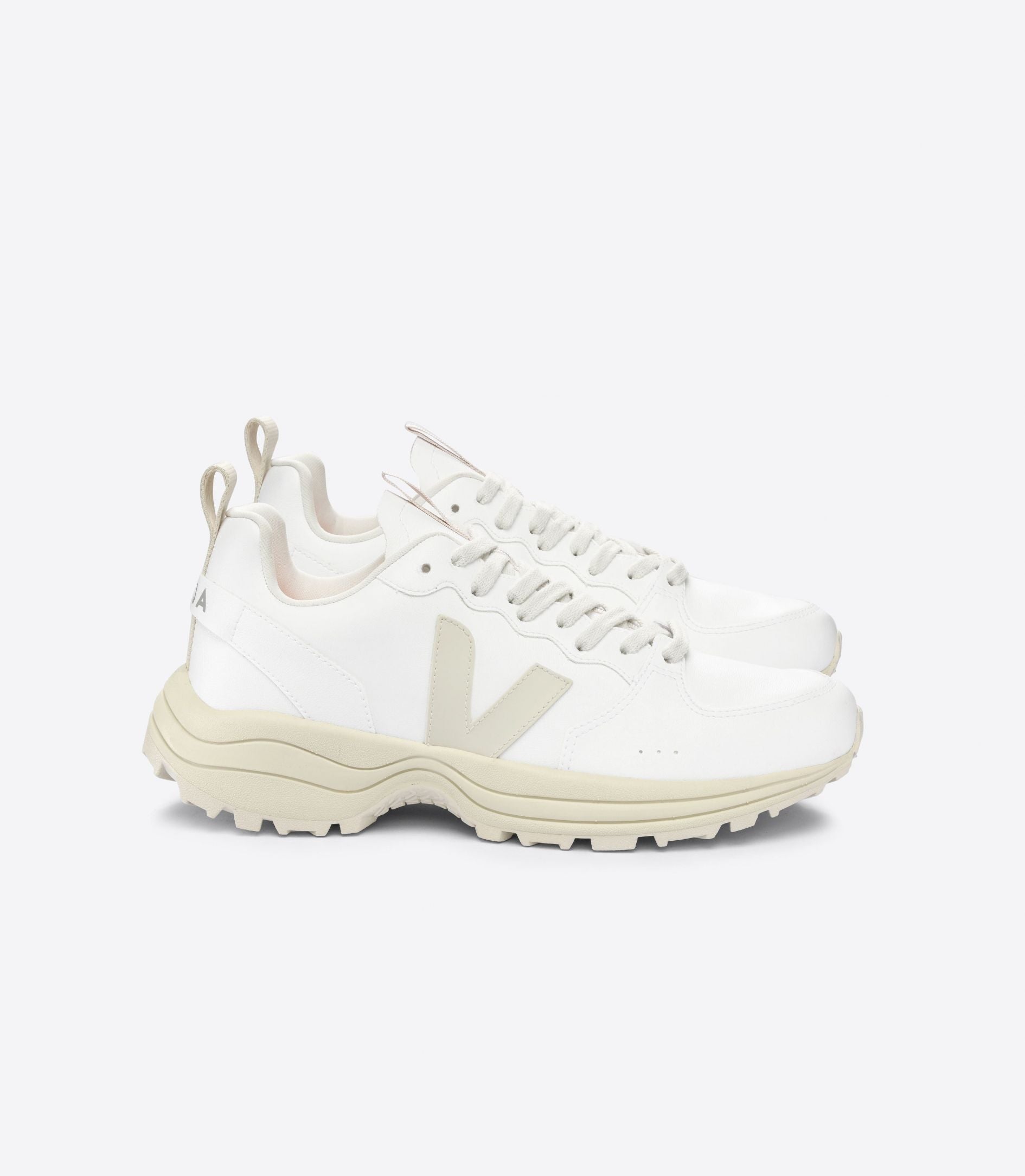 Zapatilla Veja Venturi CWL White Pierre - Neighborhood