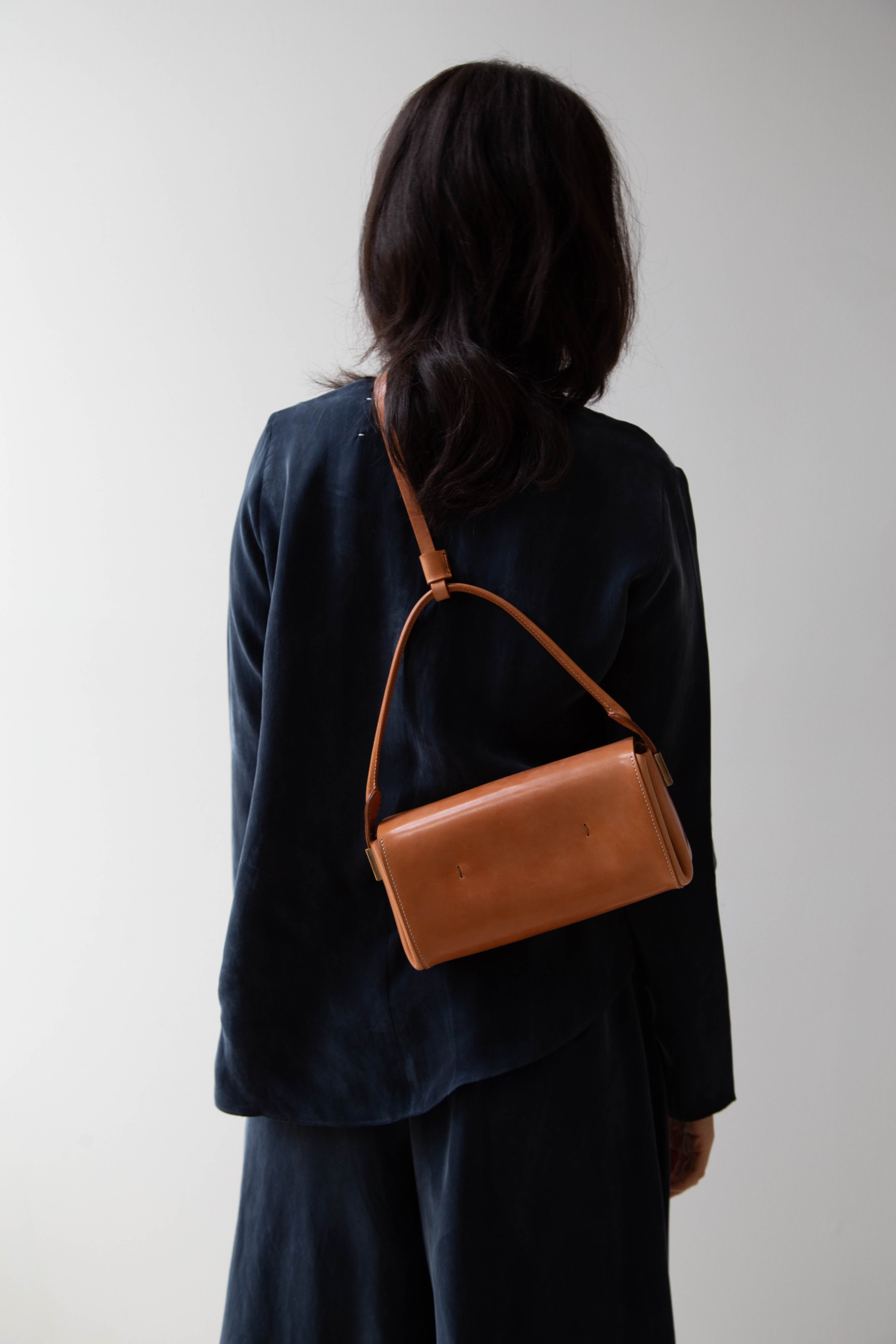 Melete Stella Sling Bag in Russet