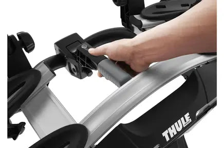 thule velcompact 2 one handed fitting