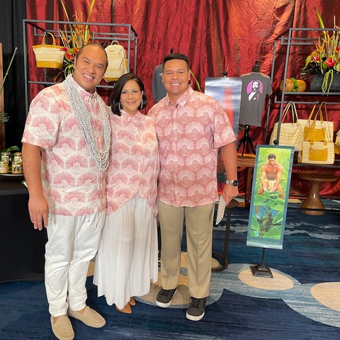 Three Pop-Up workers wearing clothes by Manaola