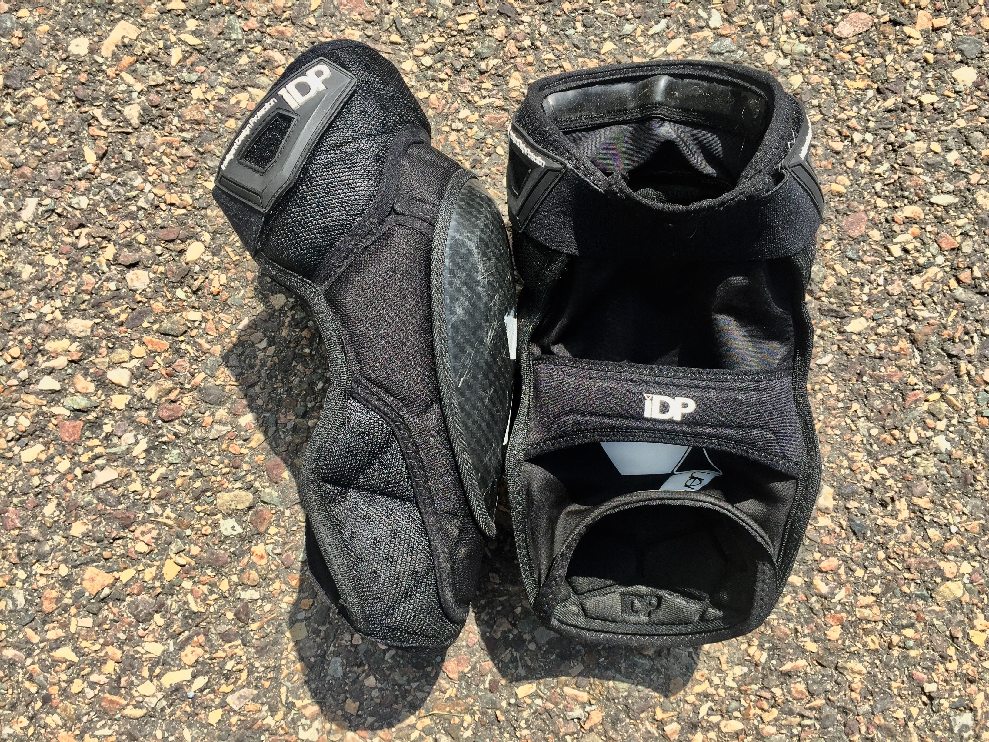 7 Protection Control Knee Pads Review | Worldwide Cyclery