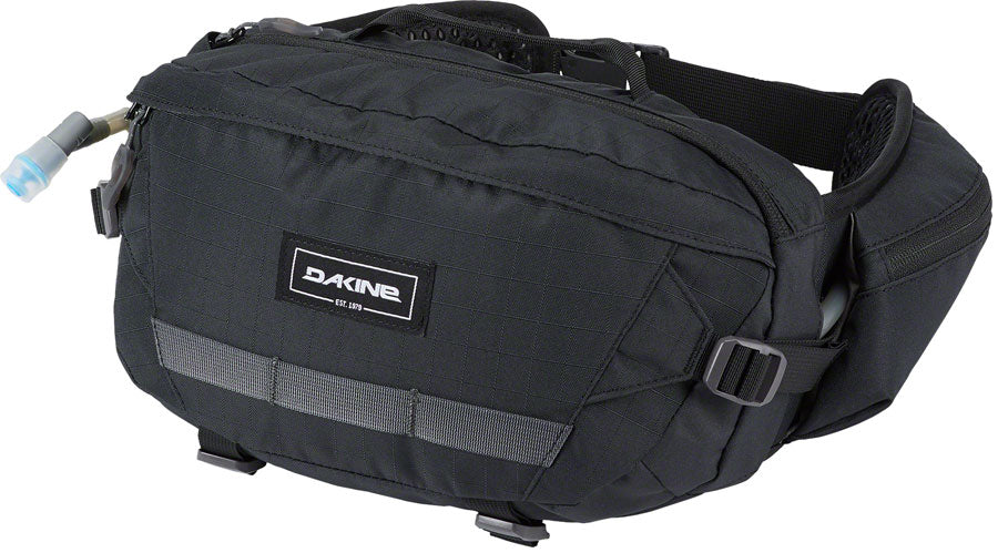 dakine-hot-laps-waist-hydration-pack-5l-2l-70oz-reservoir-black