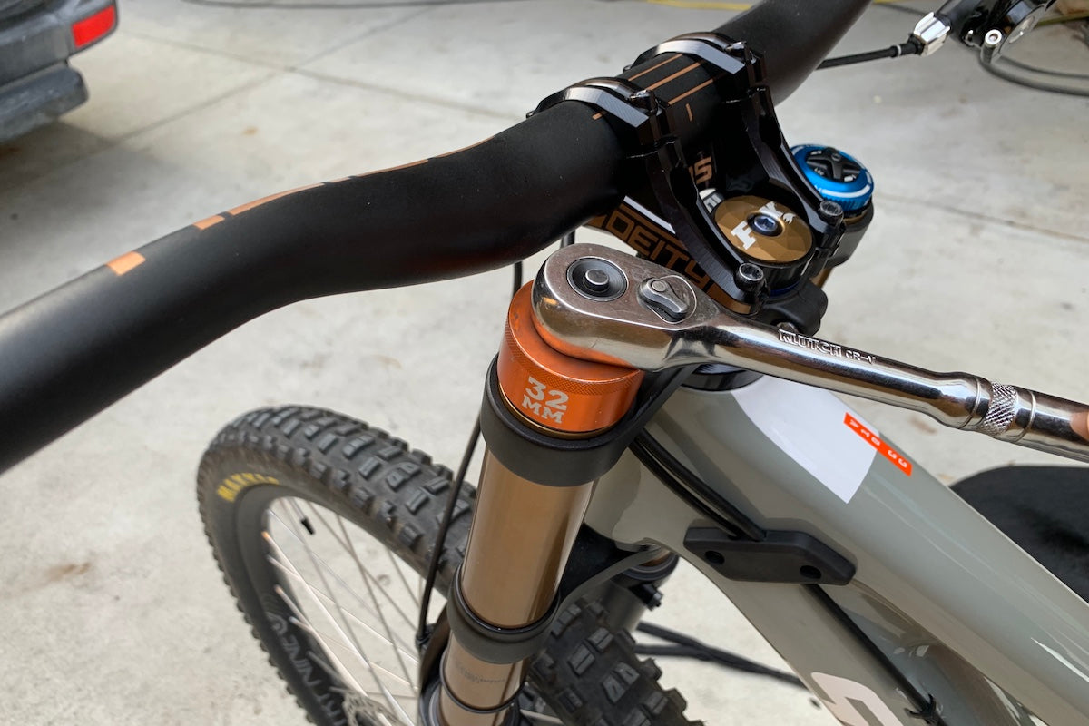 How To: Installing Volume Reducers on 2020 Fox Forks - Worldwide Cyclery