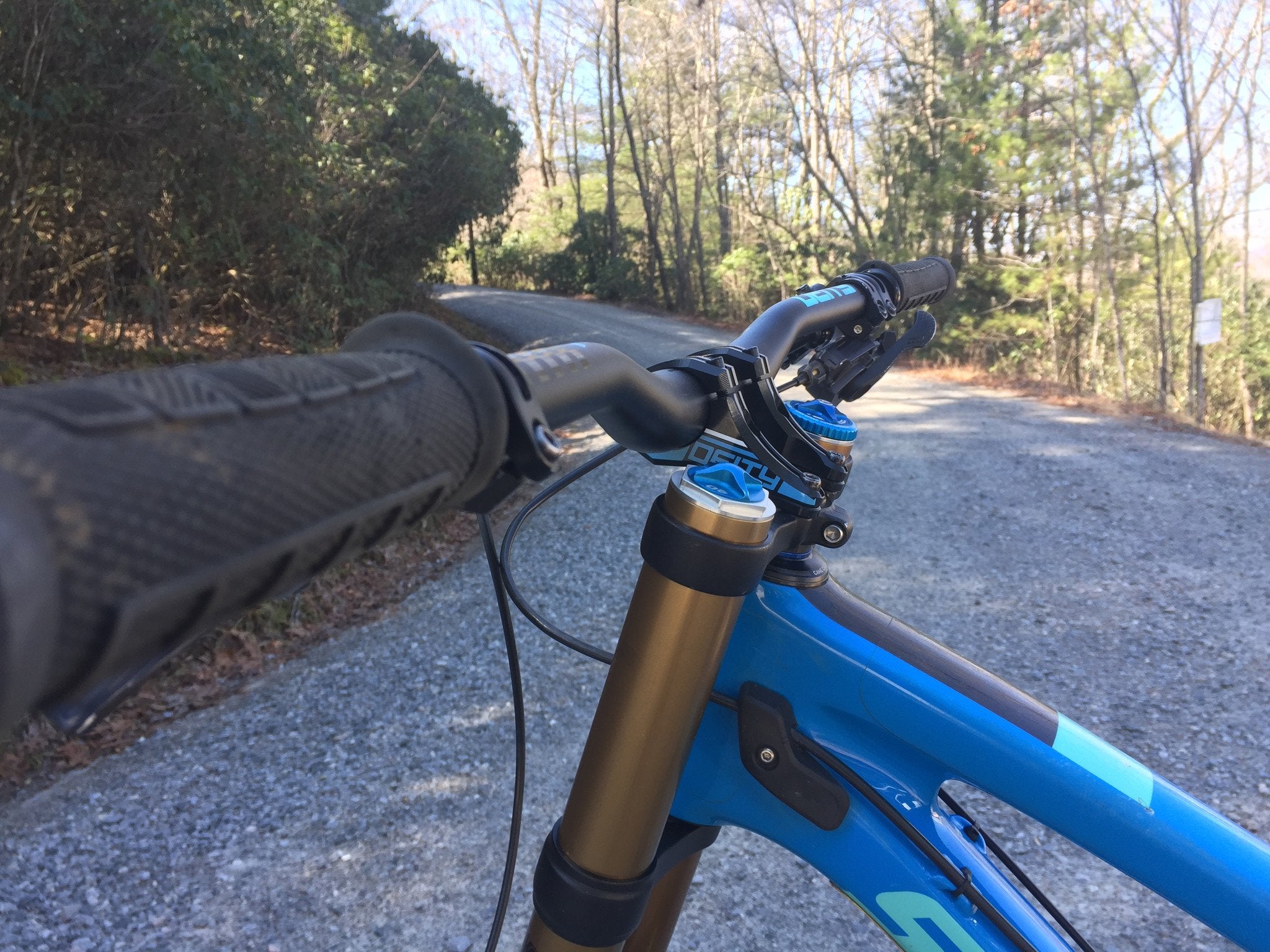 adjusting mountain bike handlebars