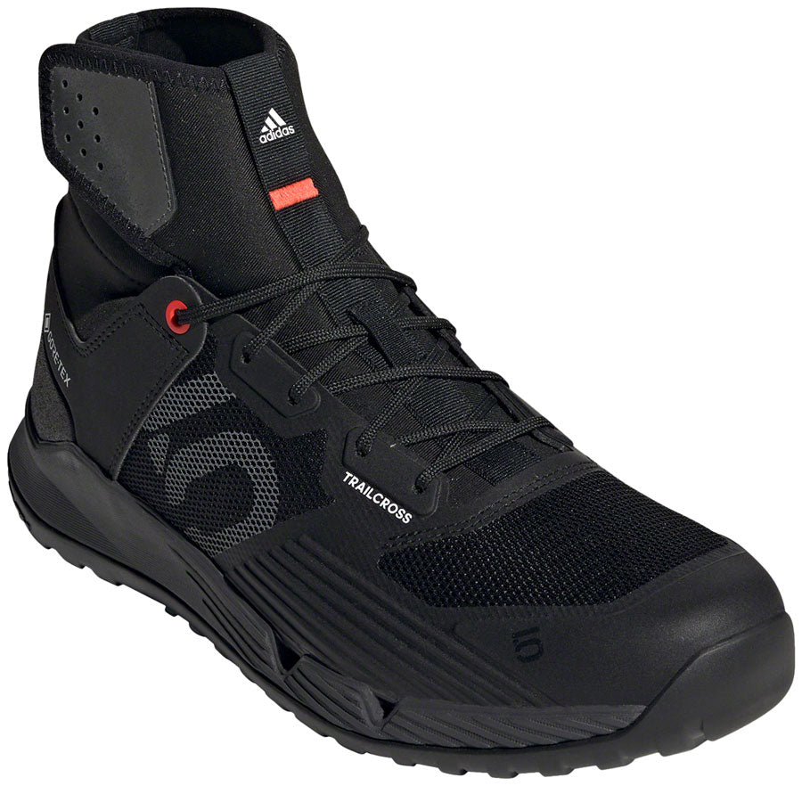 five-ten-trailcross-gtx-flat-shoe-mens-core-black-dgh-solid-grey-ftwr-white-9-5