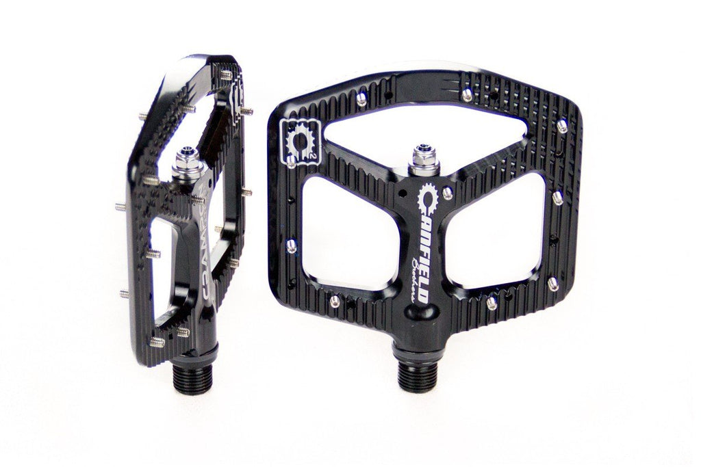 canfield-bikes-crampon-ultimate-pedals-black