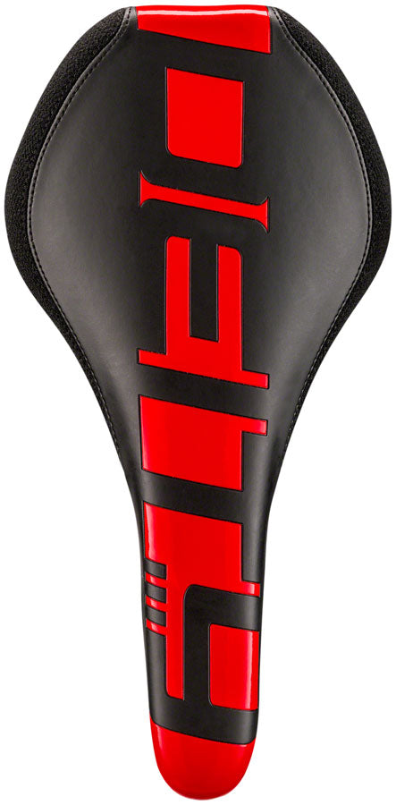 red mtb saddle