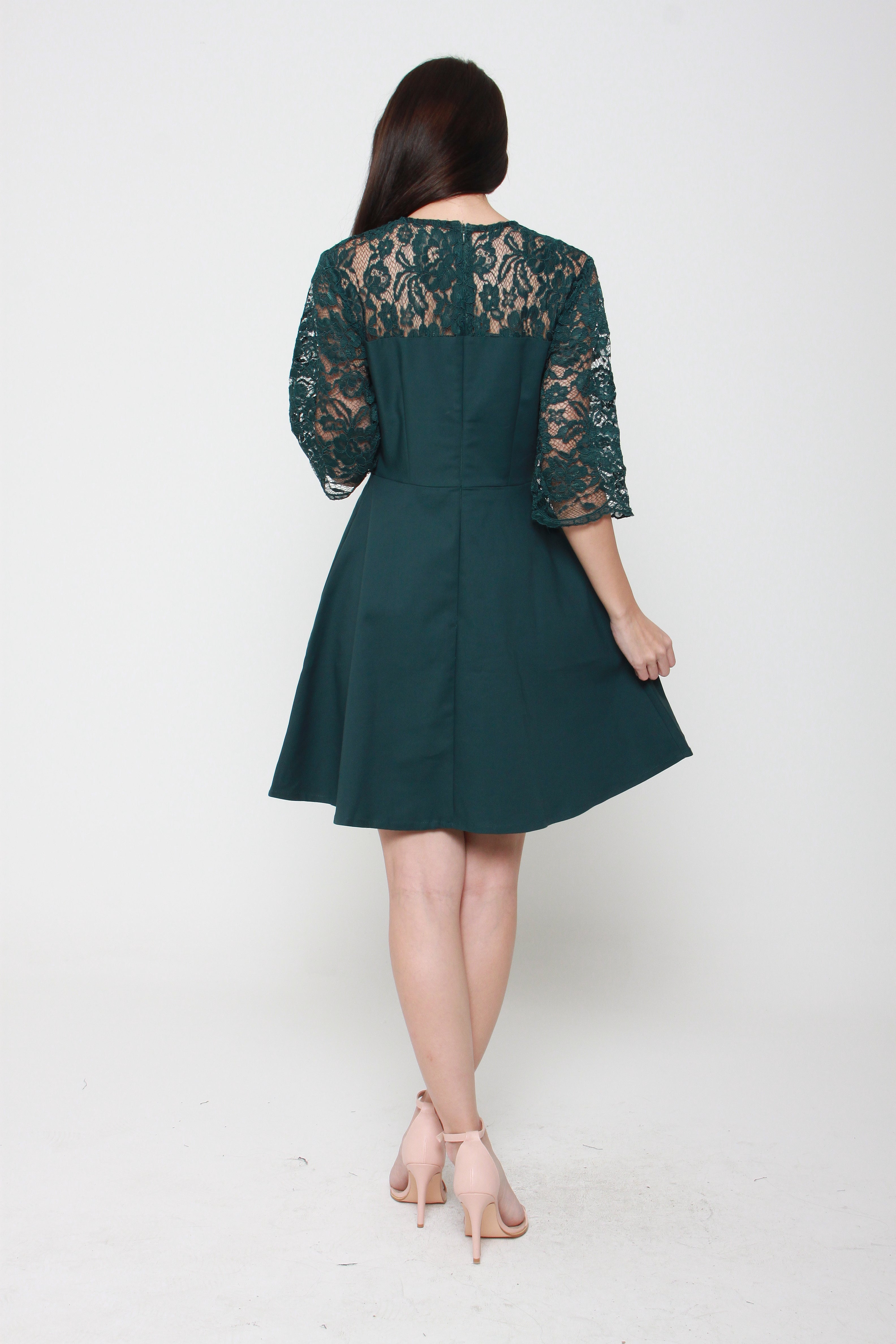 Everlyn Flare Belle Sleeve Lace Dress in Forest Green