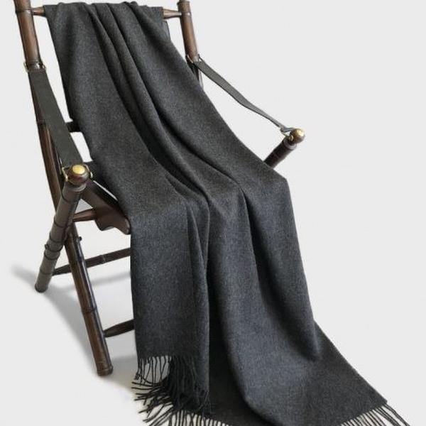 Latierra Camino Plaid Throw - Black