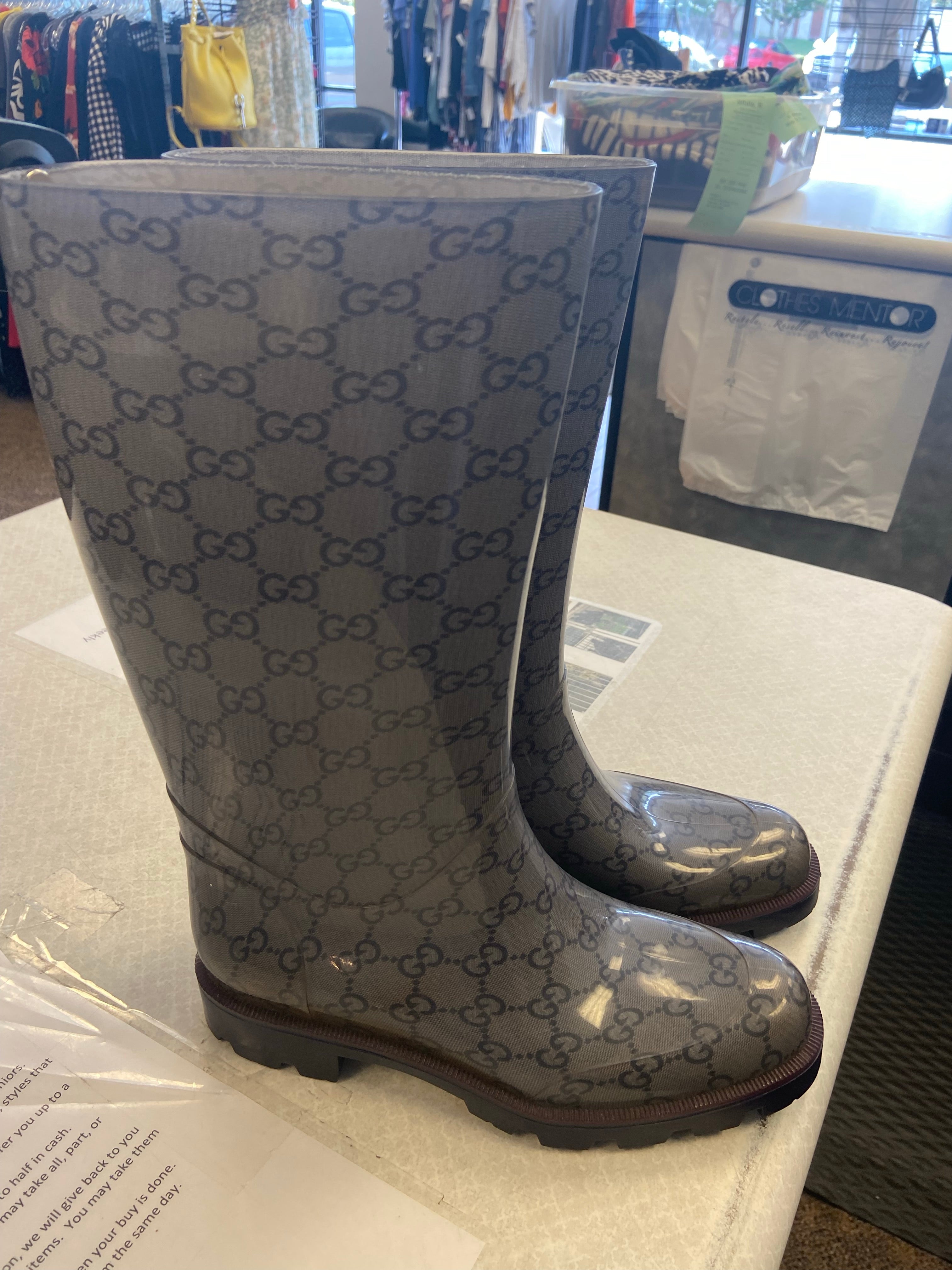 Gucci rain boots – Clothes Mentor McKinney