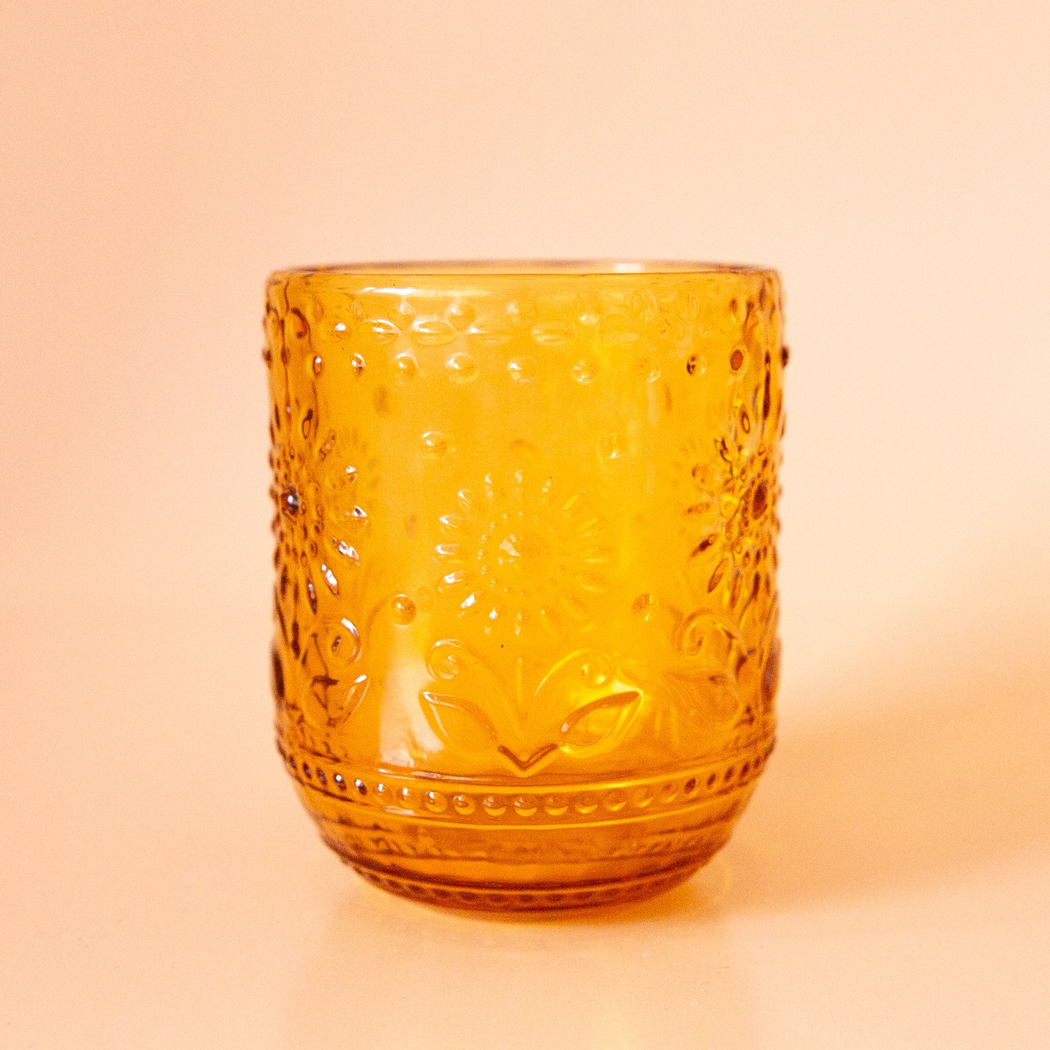 Daisy Glass with Lid – Pigment