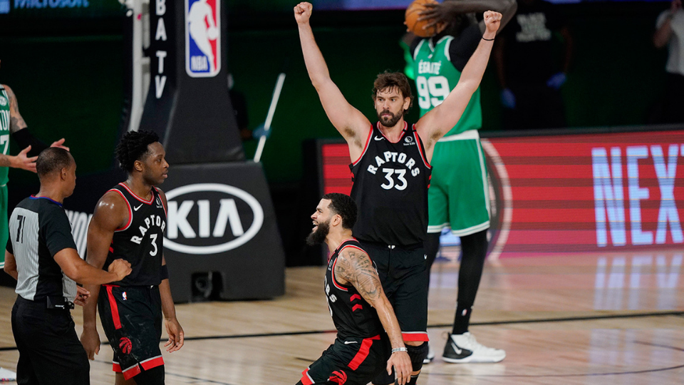 OG Anunoby and Raptors react to game-winning three point shot versus Boston Celtics