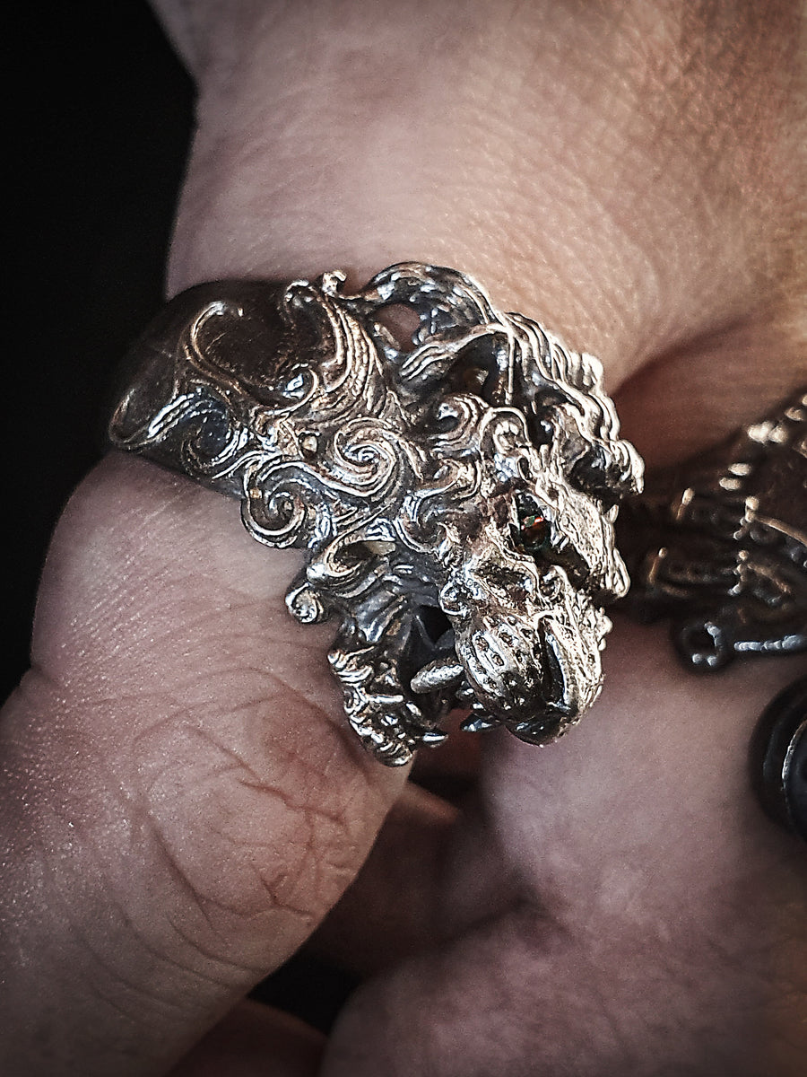 Majestic Roaring Alpha Male Lion Ring