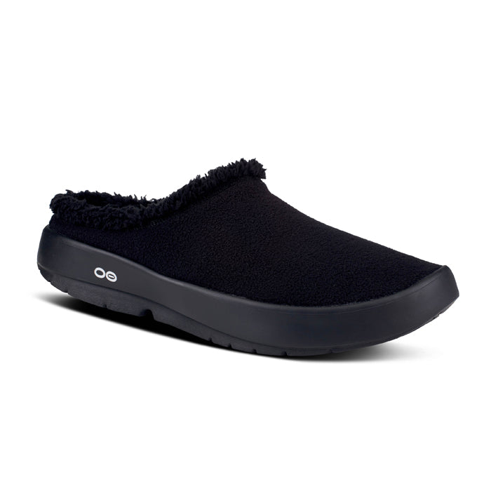 Men's Oofos Oocoozie Mule in Black | Lucky Shoes