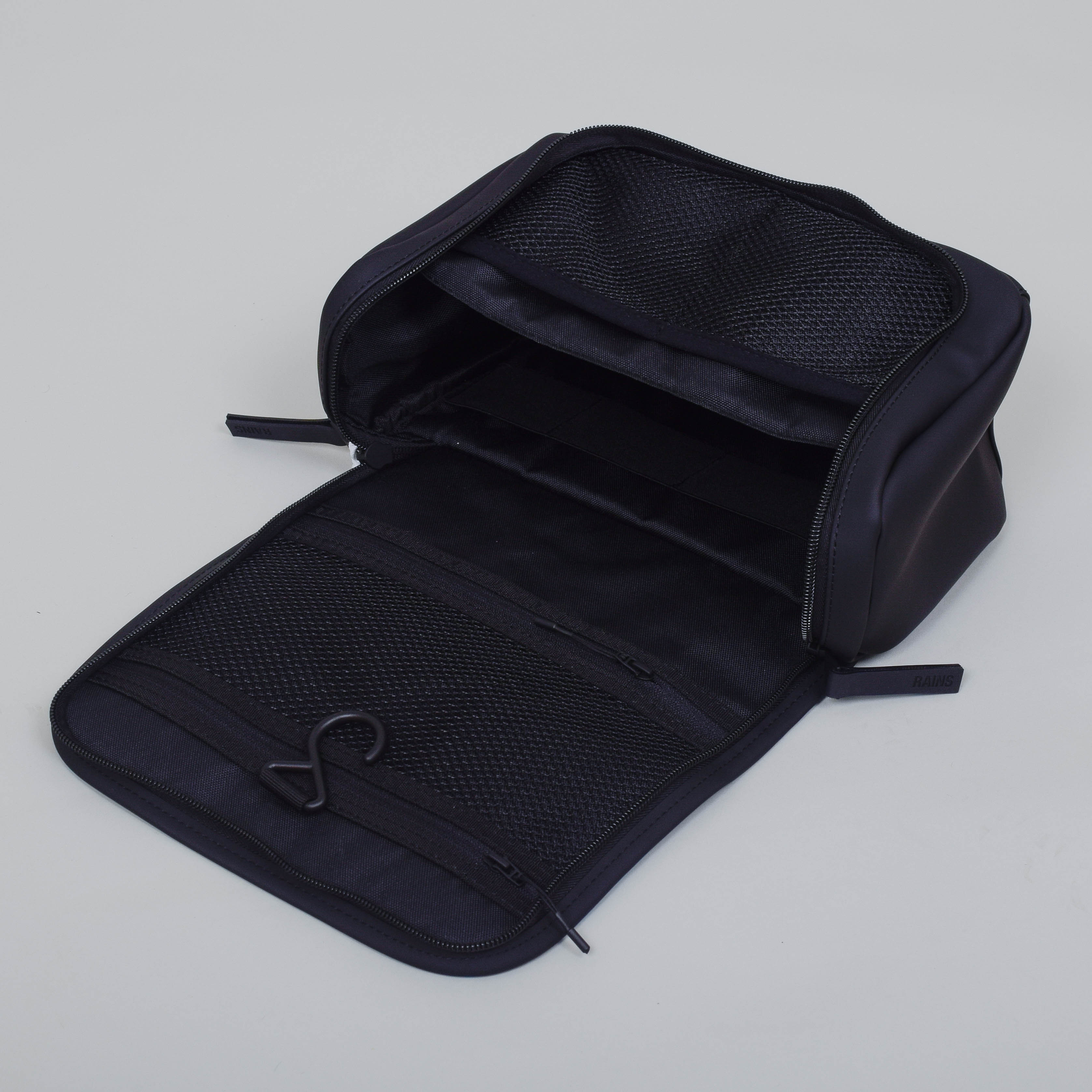 Rains Texel Wash Bag W3 - Black