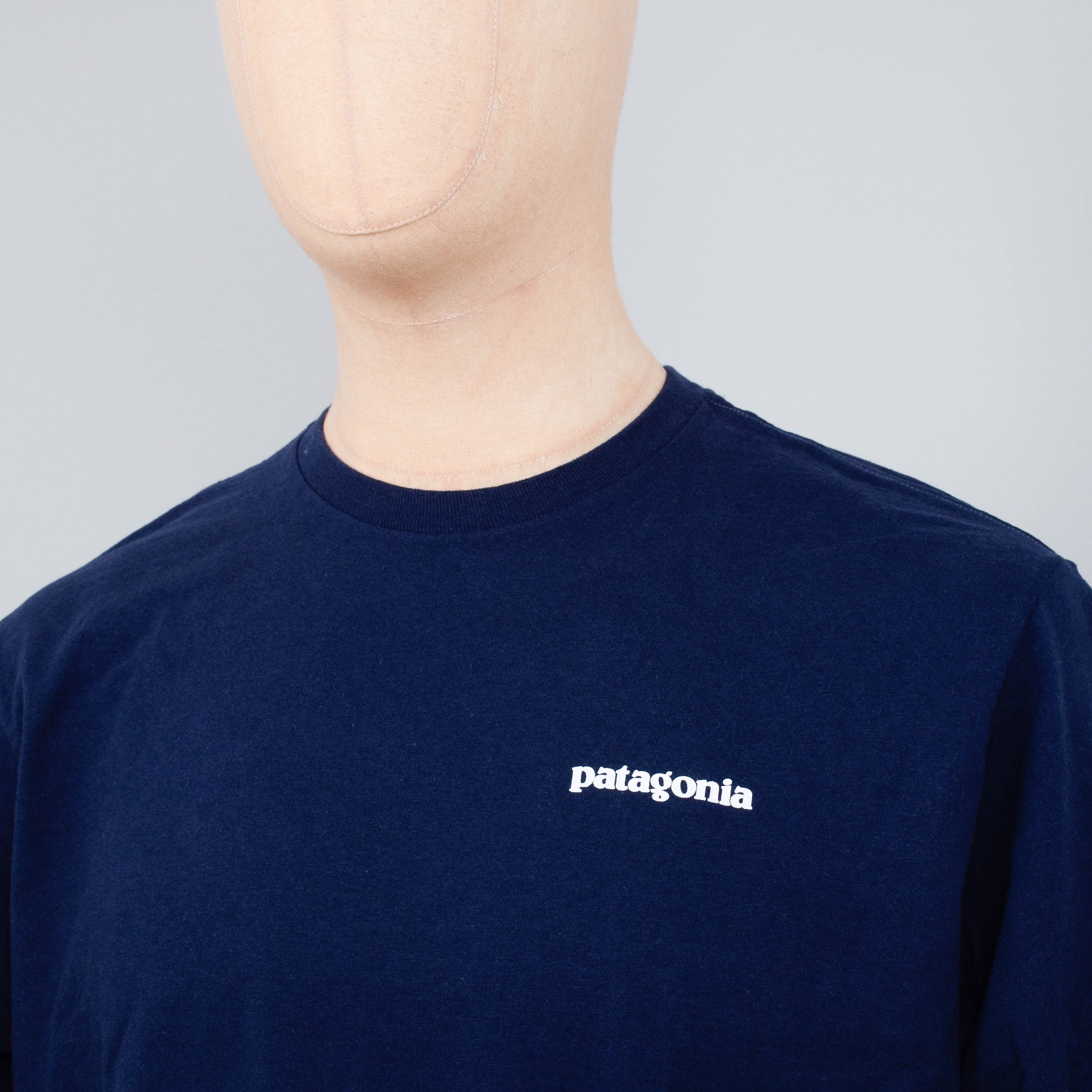 Patagonia P-6 Responsibili-Tee - Classic Navy