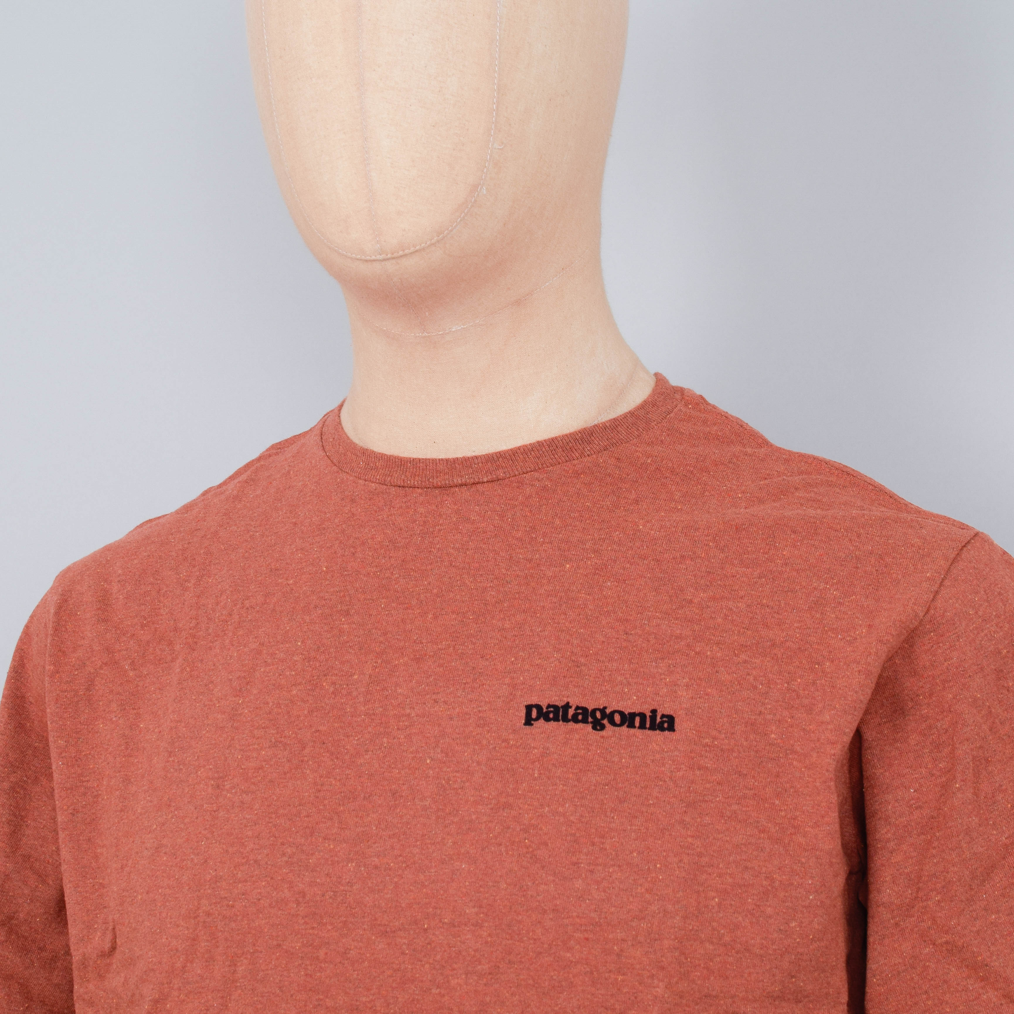 Patagonia P-6 Logo Responsibili-Tee - Quartz Coral