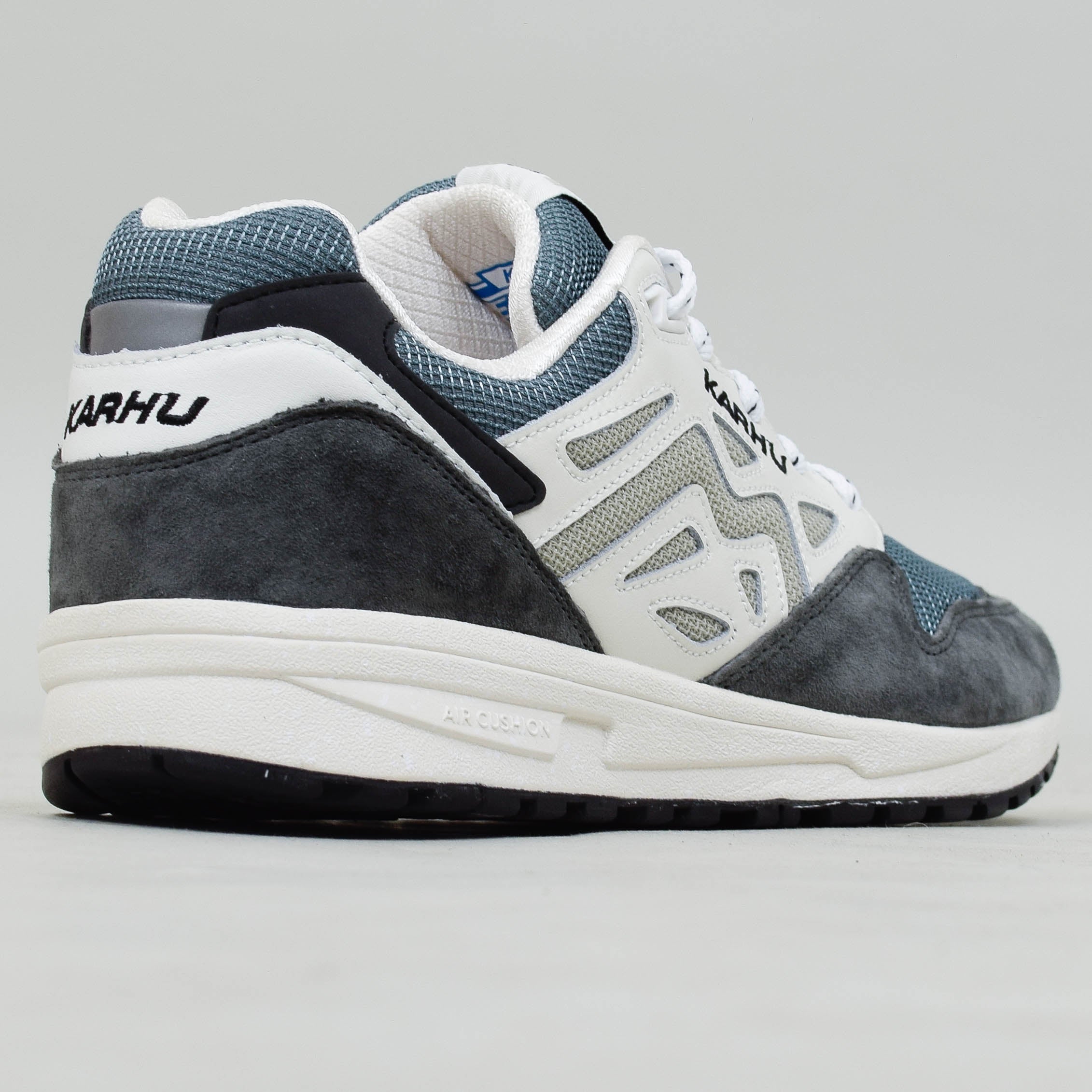 Karhu Legacy 96 - Gunmetal/Abbey Stone