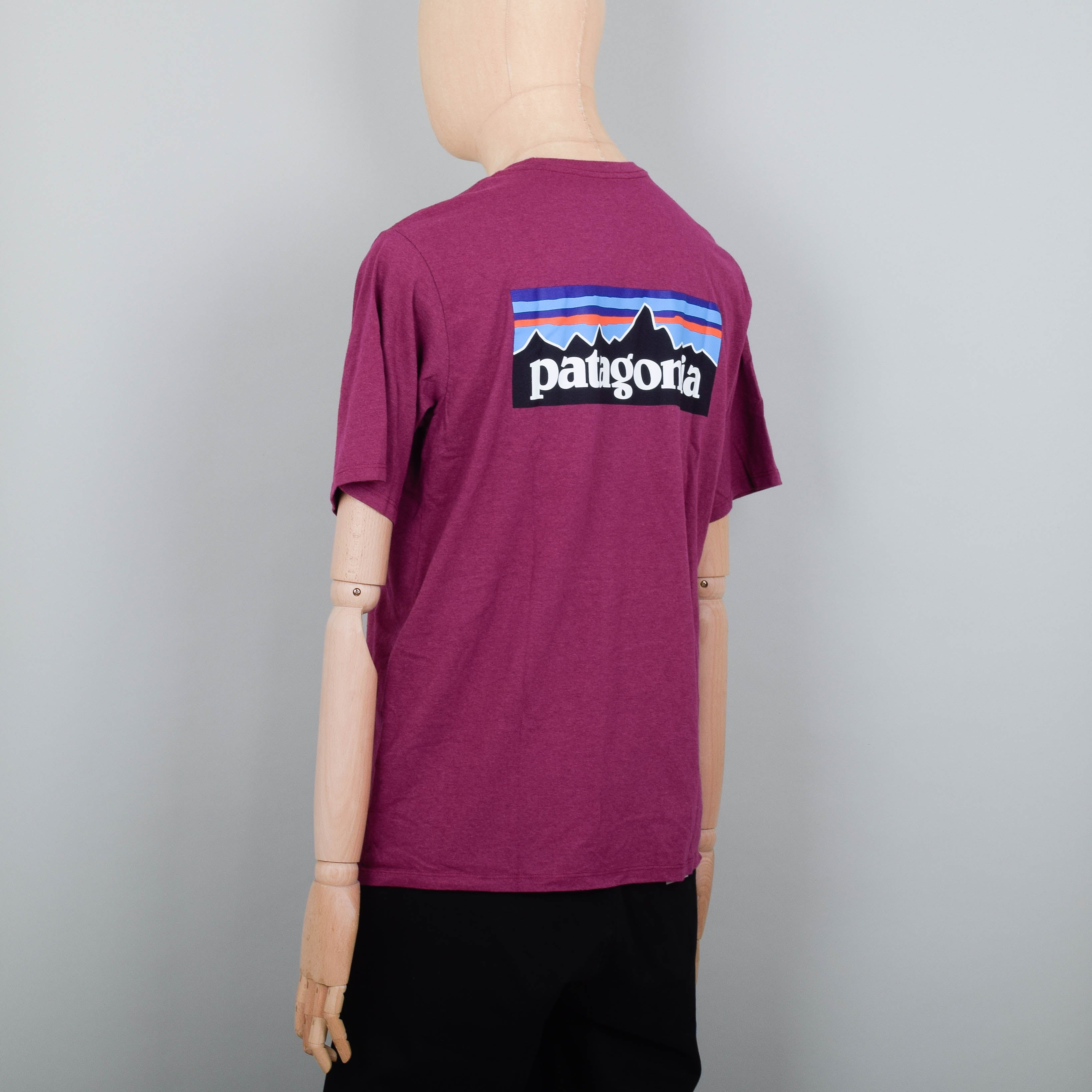 Patagonia P-6 Logo Responsibili Tee - Pink