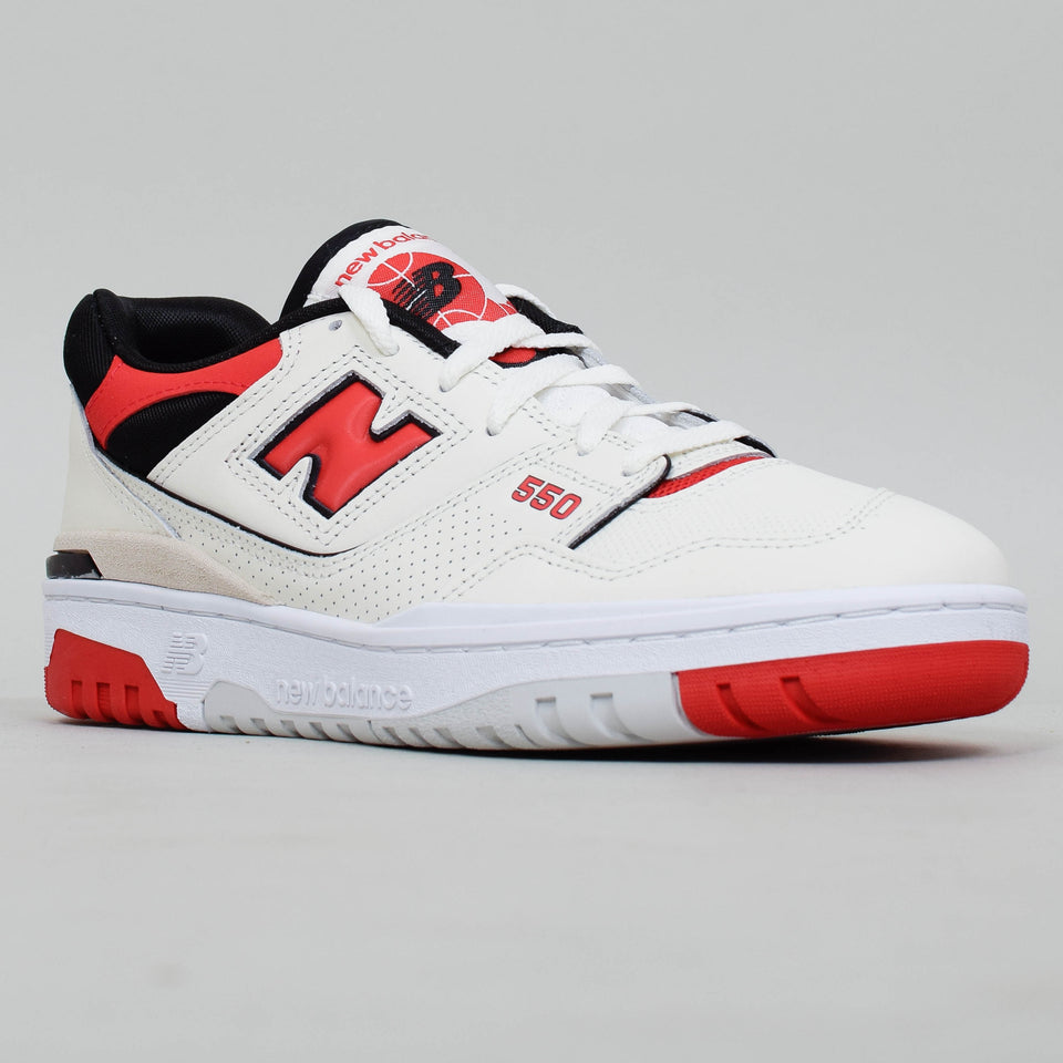 New Balance 550 White / Red / Black - Size 7.5