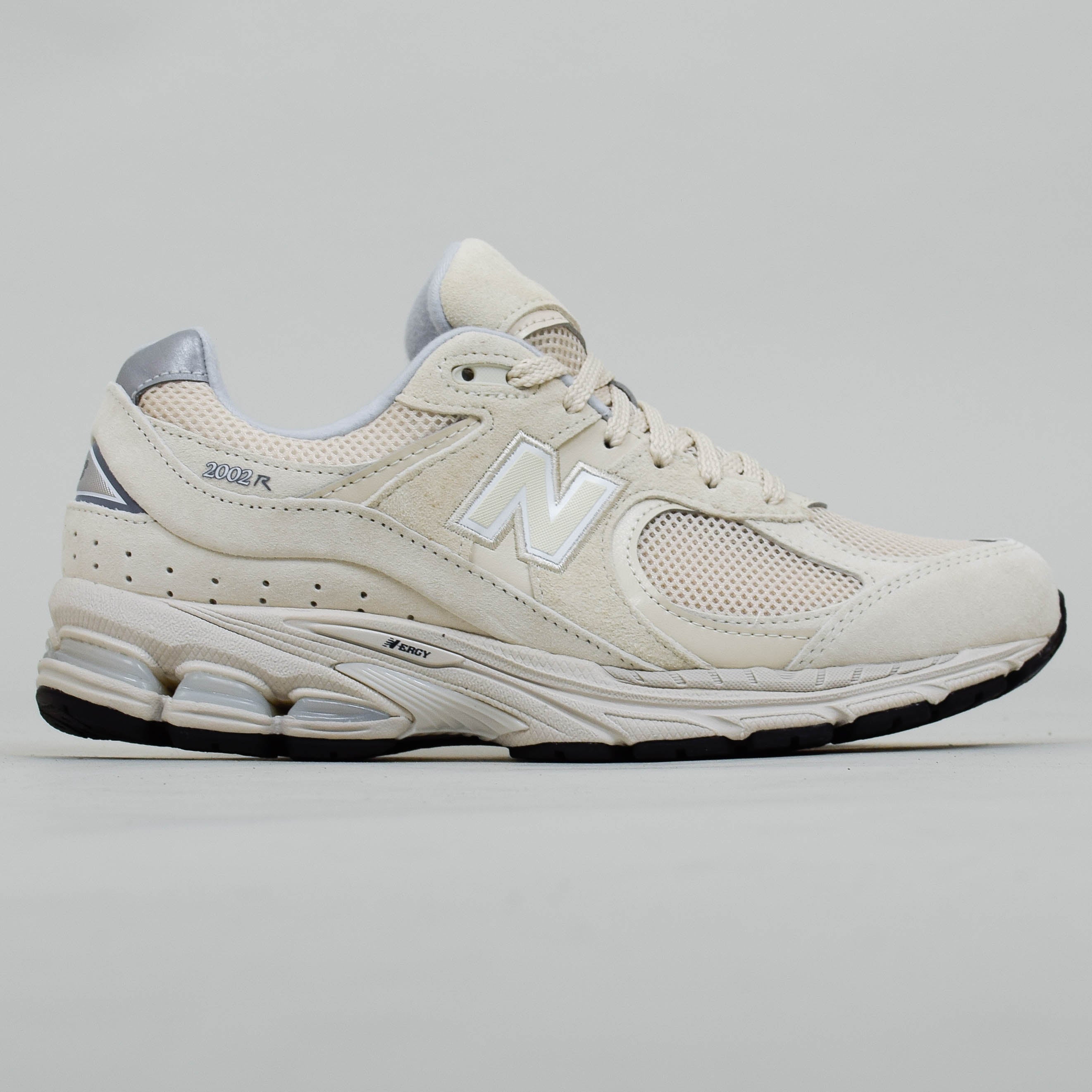 New Balance 2002 - Bone/Light Aluminium (ML2002RE)