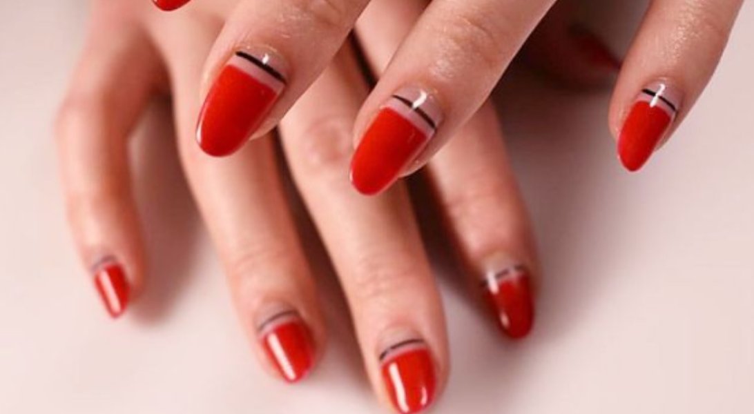 Idée d'Ongles Rouge Brillant