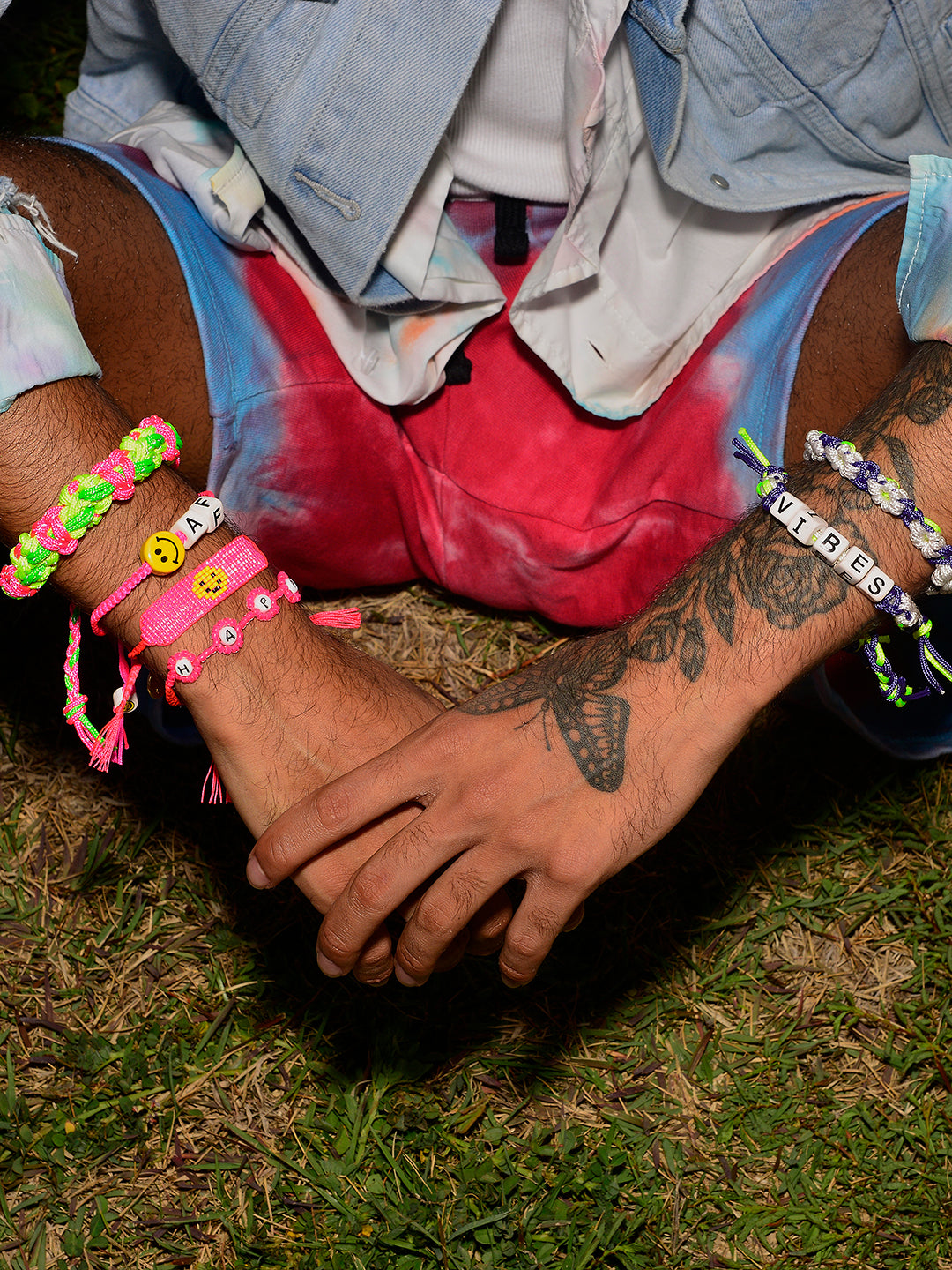 SMILEY BRACELET (NEON PINK)