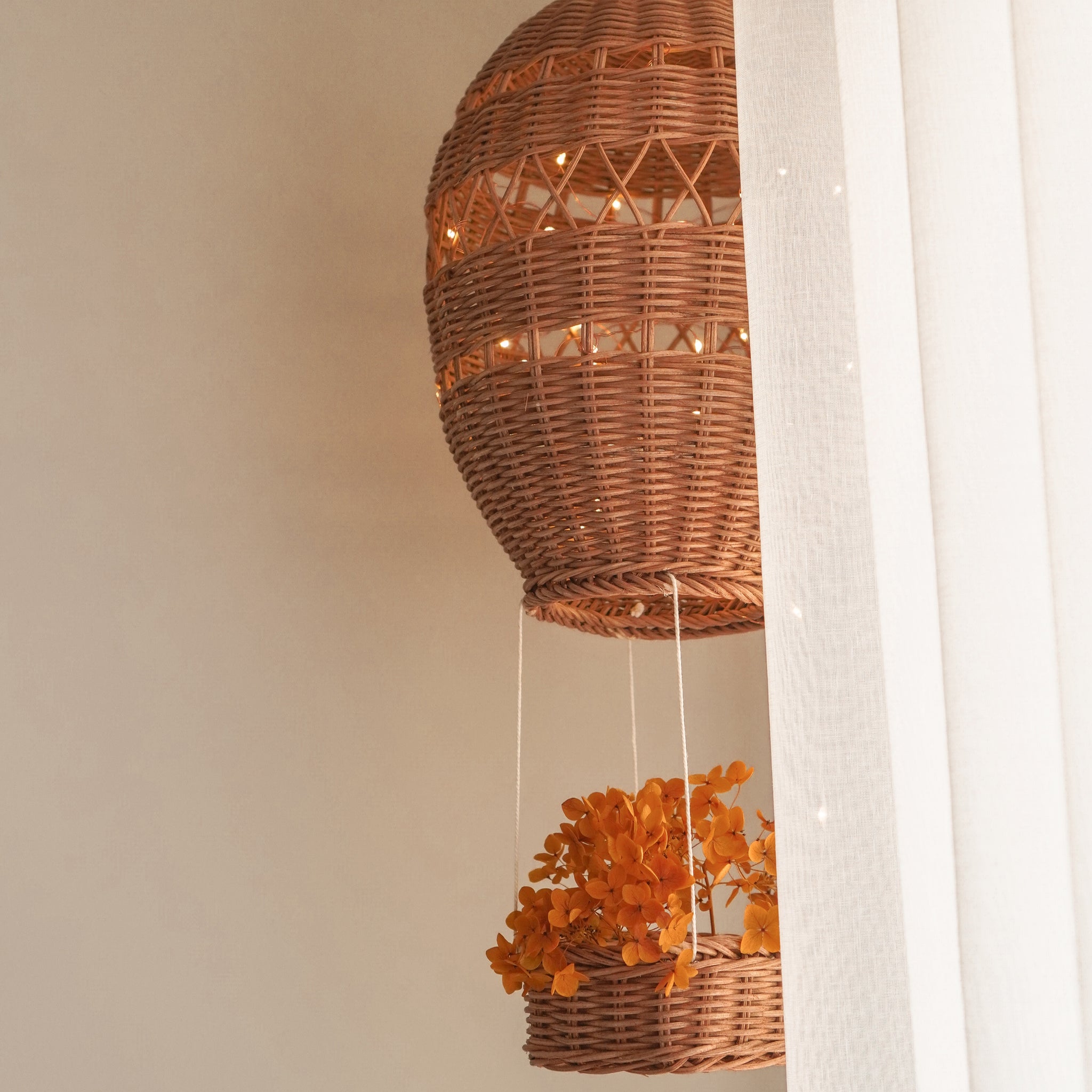 rattan hot air balloon light