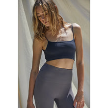 Load image into Gallery viewer, Seamless Knew It Better Adjustable Strap Brami Black 
