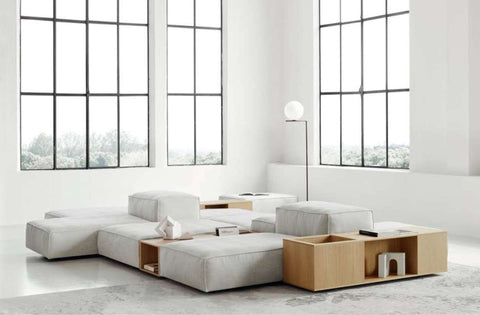 Das modulare Sofa „Extrasoft“ von Living Divani mit verschiedenen Sitz-, Arm- und Rückenelemente