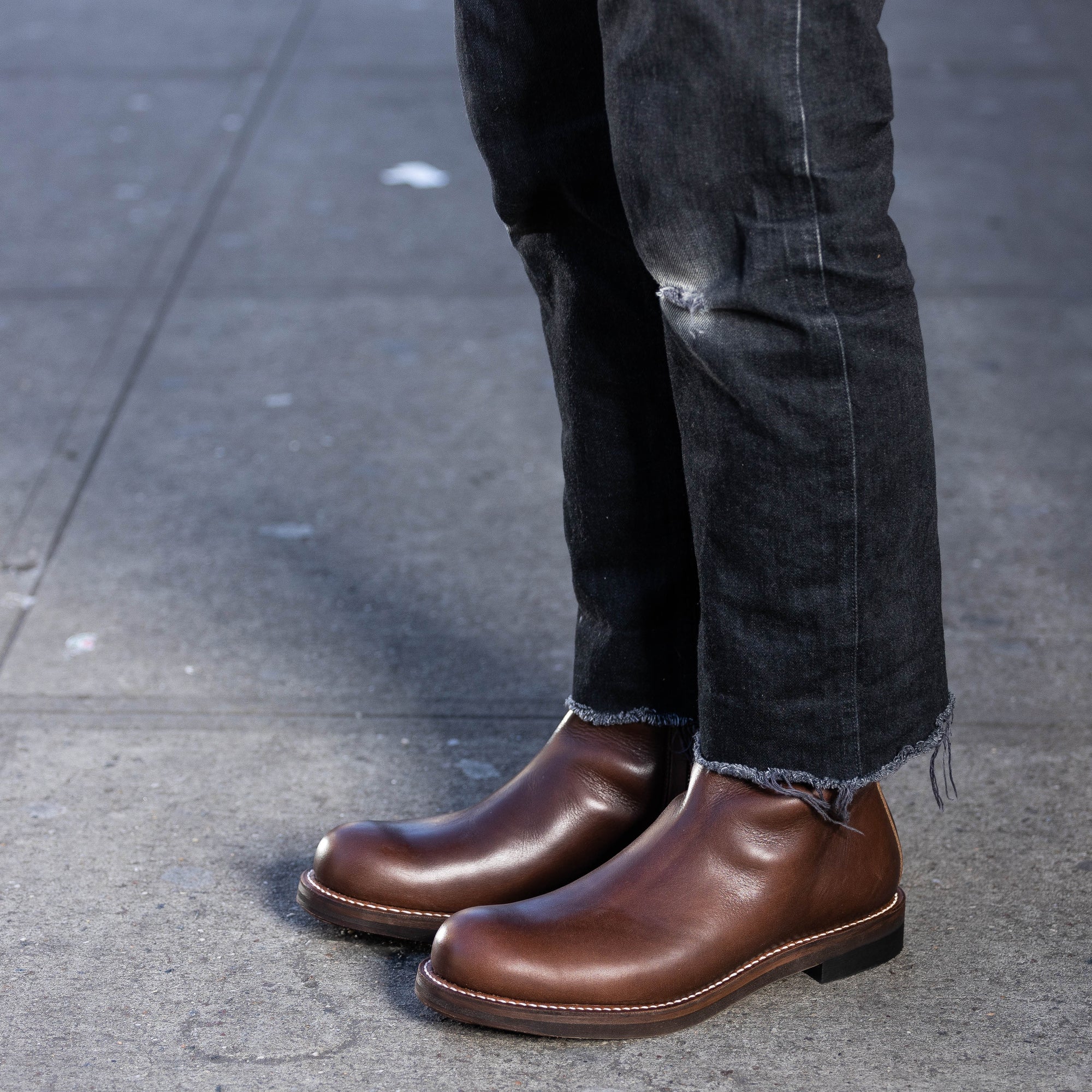 Casper Side Zip Boot - Brown Oil