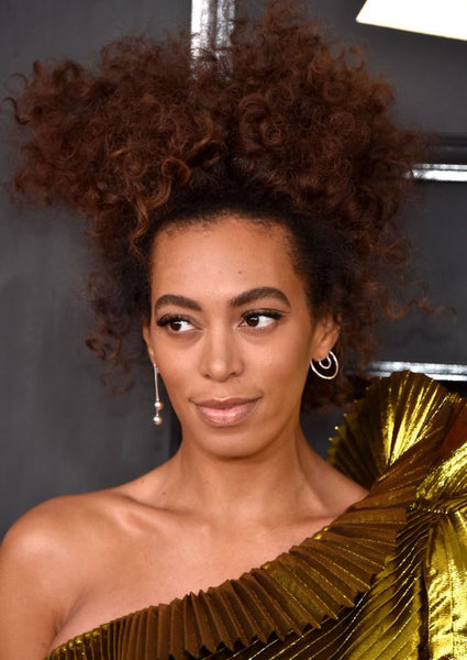 Solange in Lady Grey Jewelry Earring at the Grammy Awards