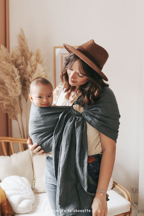 5 raisons d'utiliser une écharpe porte-bébé - Josette la chouette