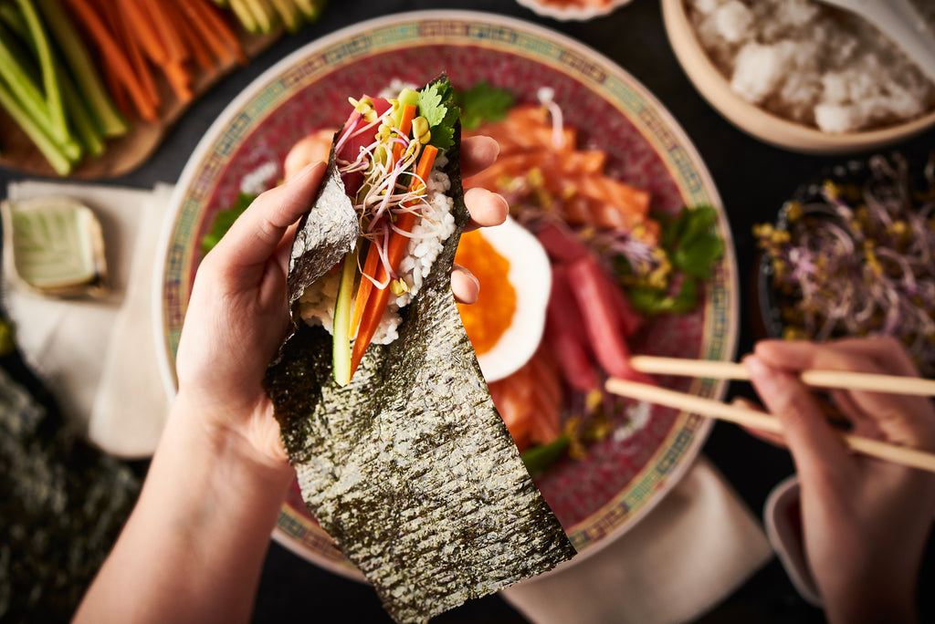 Assembling Temaki Sushi