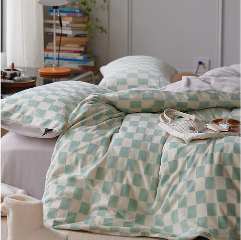 MILK SILK BEDDING SET - DYED THREAD CHECKS