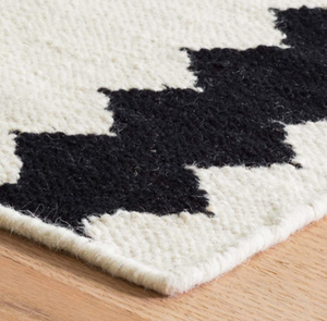 Dash & Albert - Senna Ivory/Black Woven Wool Rug – Helen Thomas