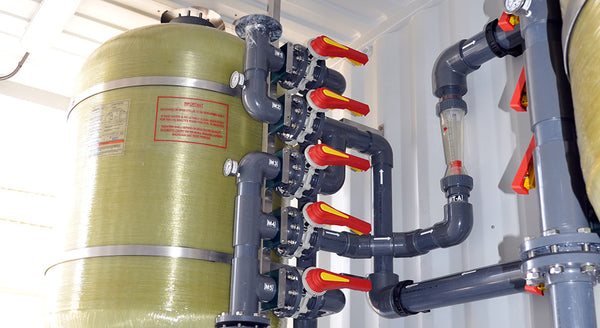 Manual backwash valves for multimedia filtration system