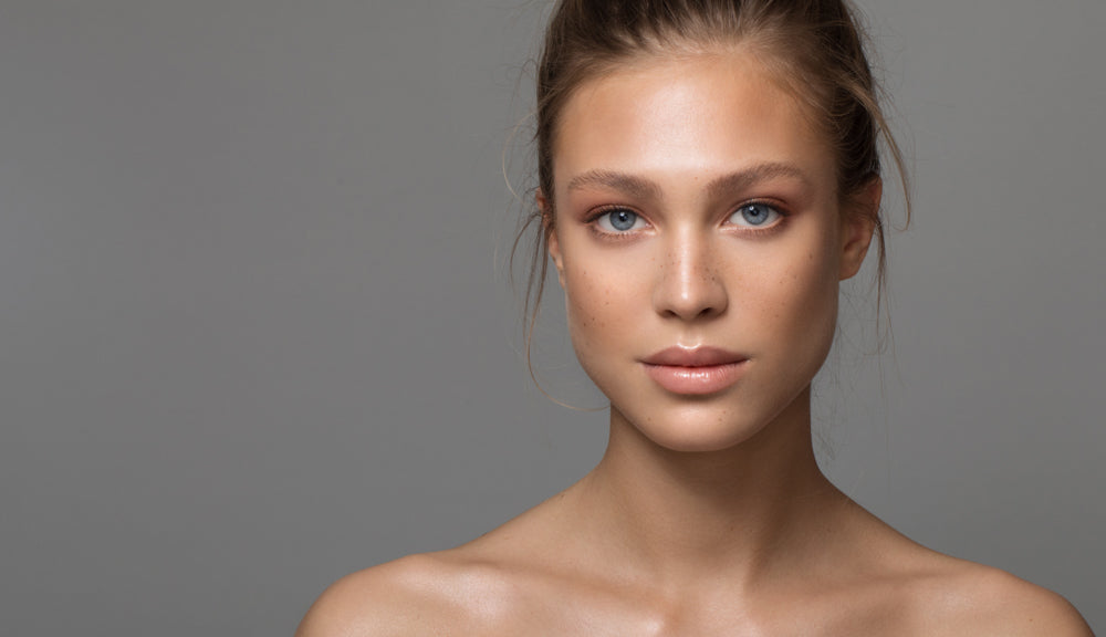 Barely There Makeup - How To Get Minimal Beauty Look