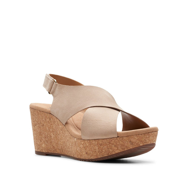 clarks annadel eirwyn sand